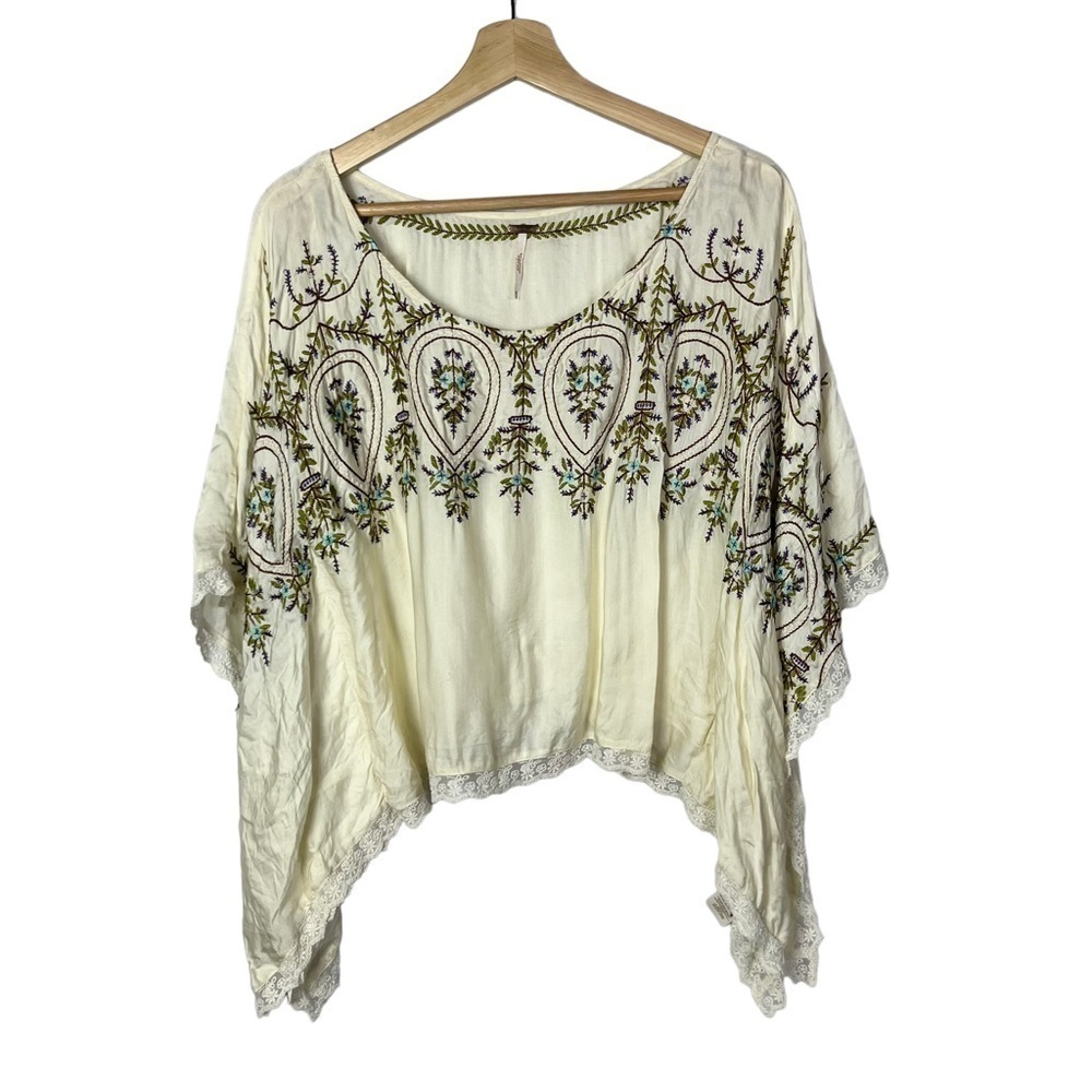 Free People Ivory‎ Off White Floral Satin Poncho Short Sleeve Blouse M